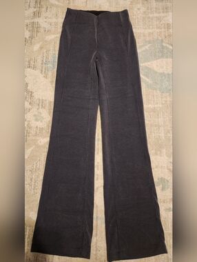 Lululemon Ribbed Softstreme Flare Pants. Charocal Gray. Size 4.